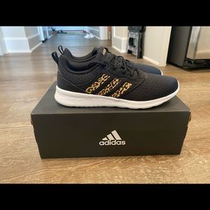 Adidas Women’s Size 8 Black and Leopard QT Racer 2.0 Sneakers